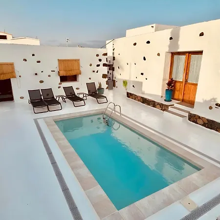 Apartamento Arrieta Costa Rural Tabayesco